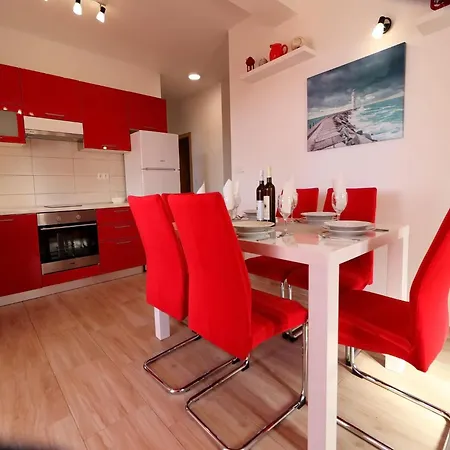 Casa de Férias Adriatic View-three Bedroom With Terrace And Sea View *