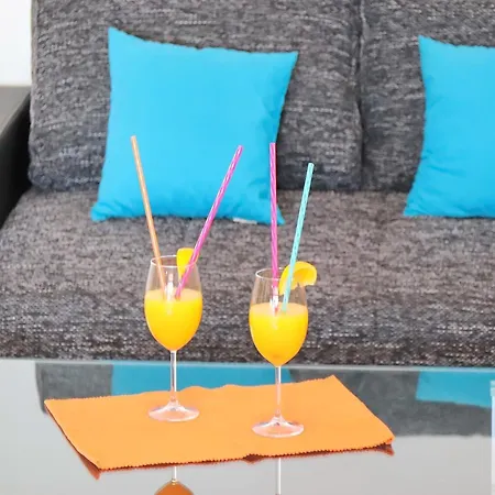 Casa de Férias Adriatic View-three Bedroom With Terrace And Sea View